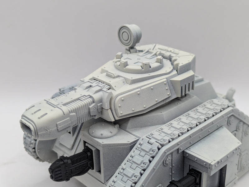 Warhammer 40k: Astra Militarum Leman Russ Battle Tank (AR060)