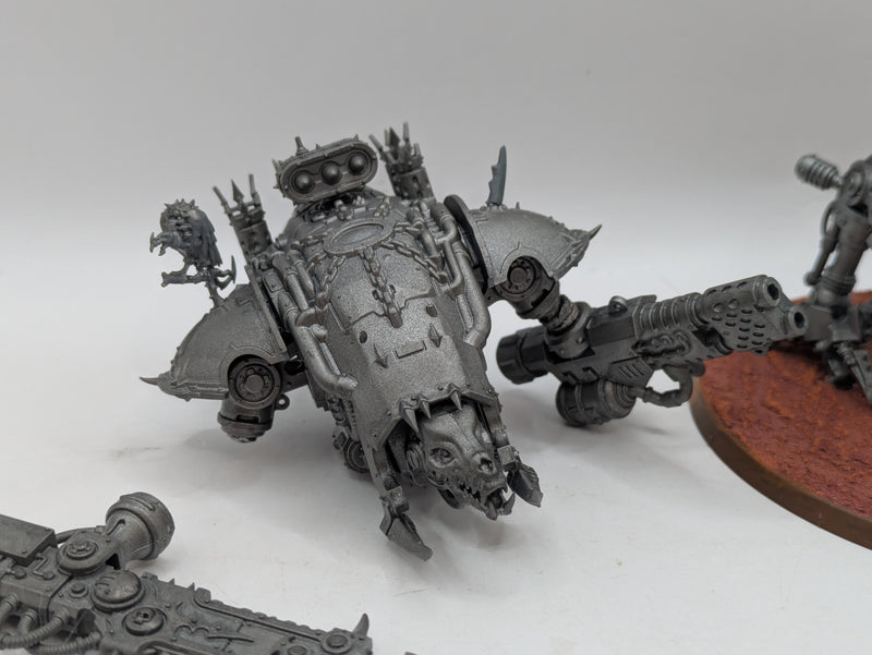 Warhammer 40k: Chaos Knights Wardog (BC065)