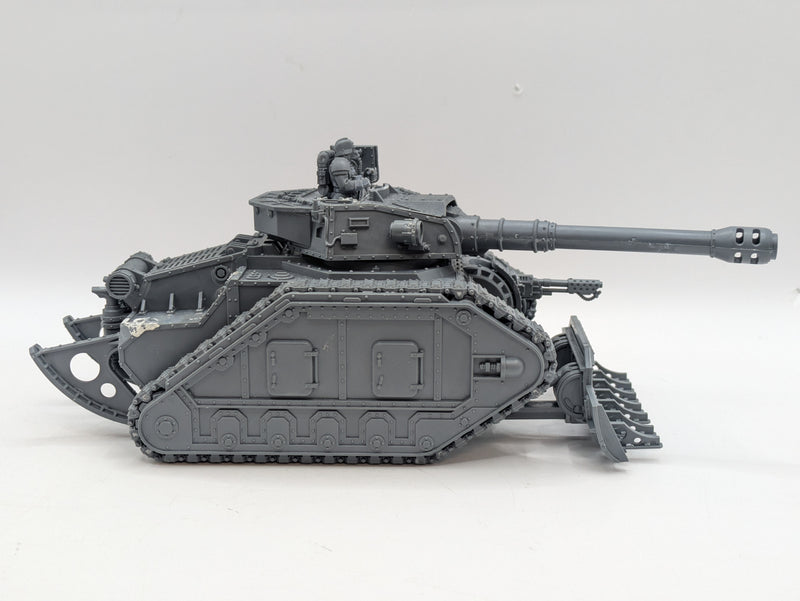 Warhammer Horus Heresy: Solar Auxilia Leman Russ Assault Tank (BF013)