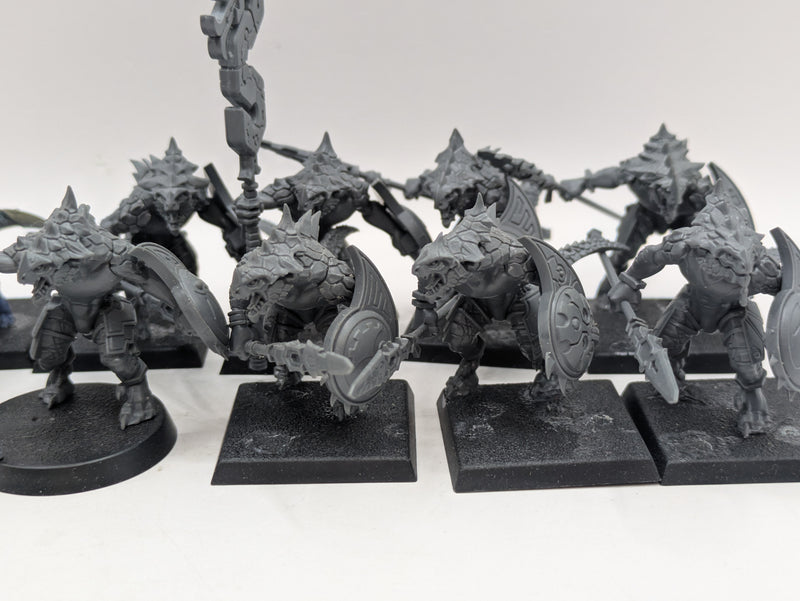 Warhammer The Old World: Lizardmen Saurus Warriors (BJ082)