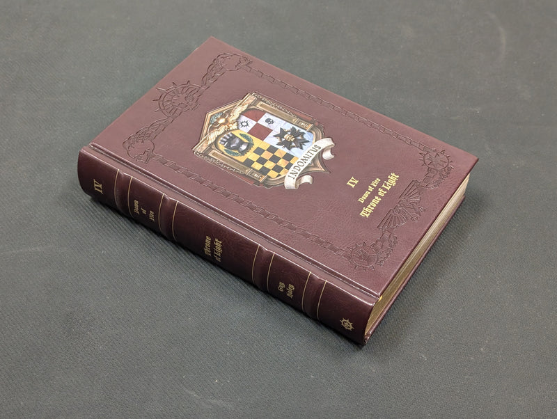 Warhammer 40k Dawn of Fire Thone of Light Vol 4 Limited Edition BG136