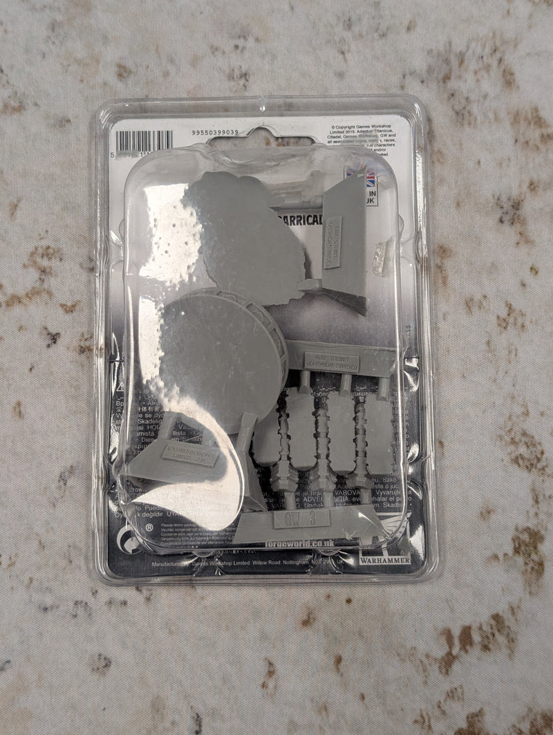 Warhammer Adeptus Titanicus Forge World Turbine, Crate & Barricades - OOP in Blister BM211