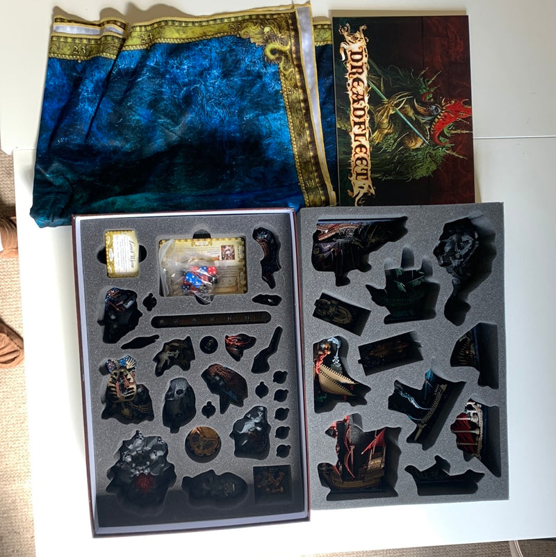 Warhammer Dreadfleet Well Painted /w Custom Foam Inserts (BD419)