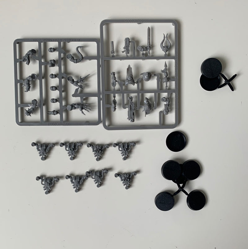 Warhammer 40k Chaos Space Marines - Sprues for 5 in Box (AV702)