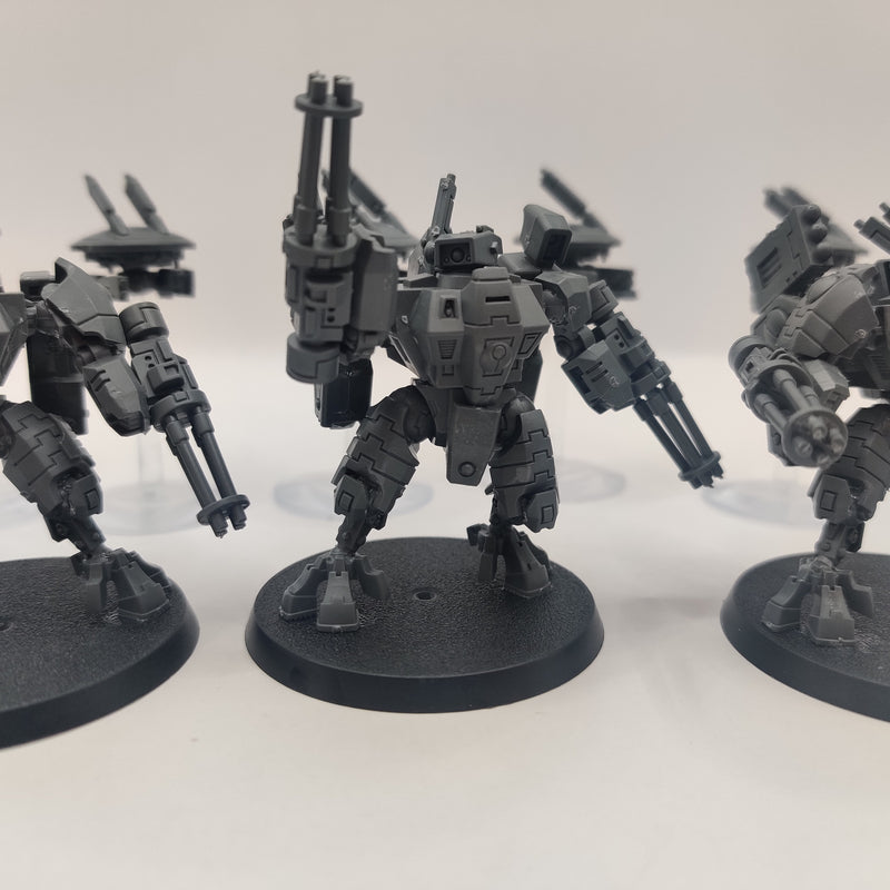 Warhammer 40k T'au Empire XV8 Crisis Battlesuit Team AD029