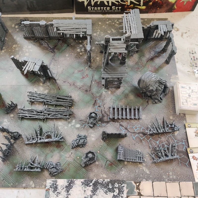 Warcry Terrain and Board Bundle including Barricades and Ruins AV208