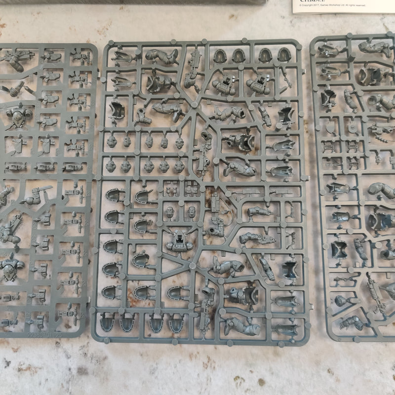 Warhammer 40k Space Marine Primaris Intercessors in box - Complete AV139