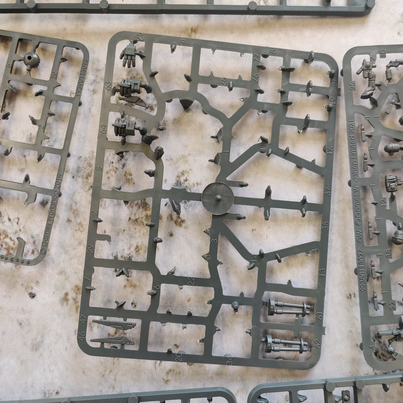 Warhammer 40k Tau Empire Bits on Sprue AV178