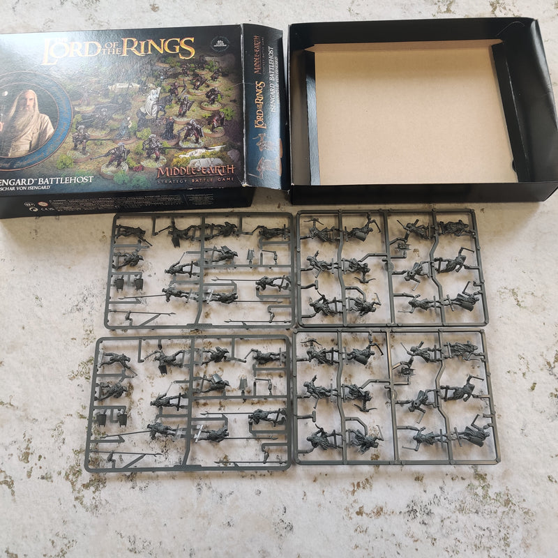 Warhammer Lord of the Rings Uruk-Hai Scouts x24 and Warriors x20 on Sprue AV038