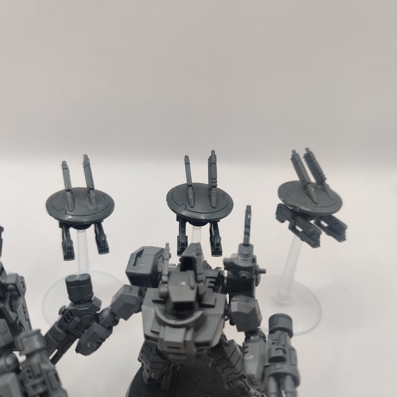 Warhammer 40k T'au Empire XV8 Crisis Battlesuit Team AI258