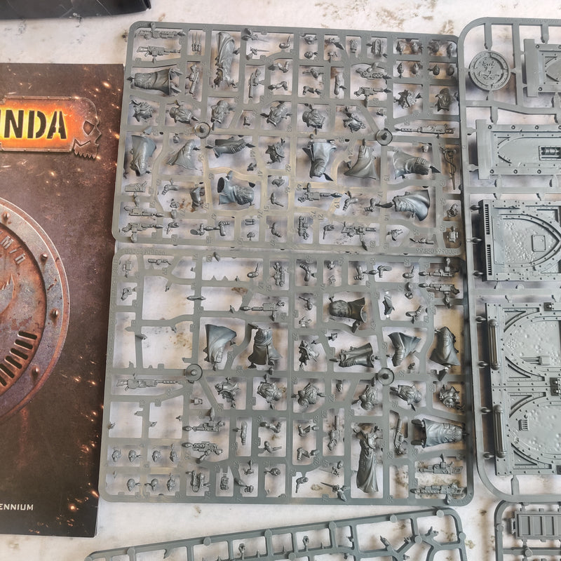 Necromunda Hive War Boxed Set - Part Assembled BB204