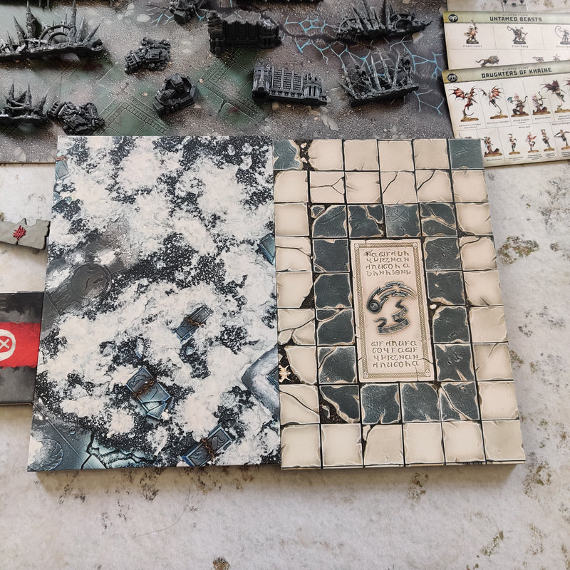 Warcry Terrain and Board Bundle including Barricades and Ruins AV208