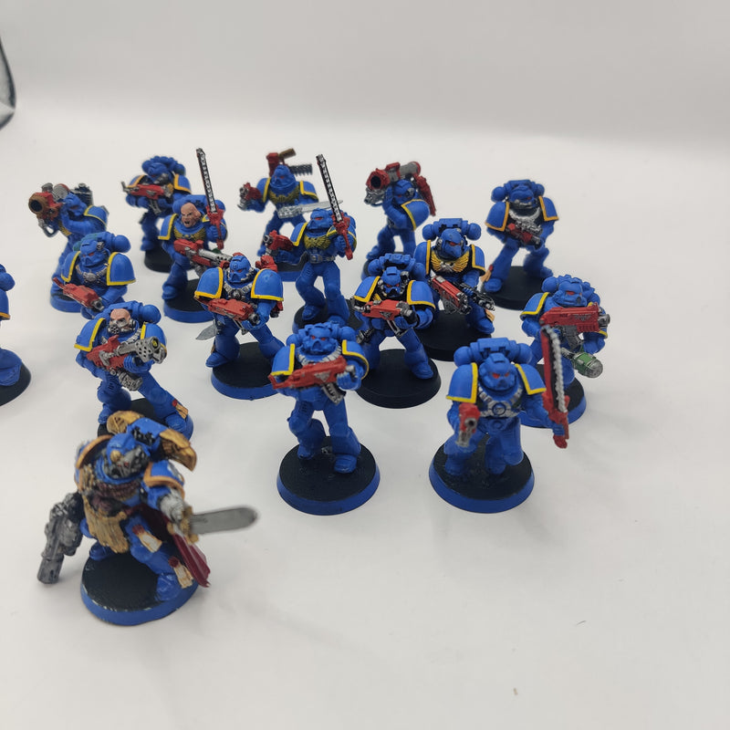 Warhammer 40k Space Marine Tactical Marines x16 and Captain AI240