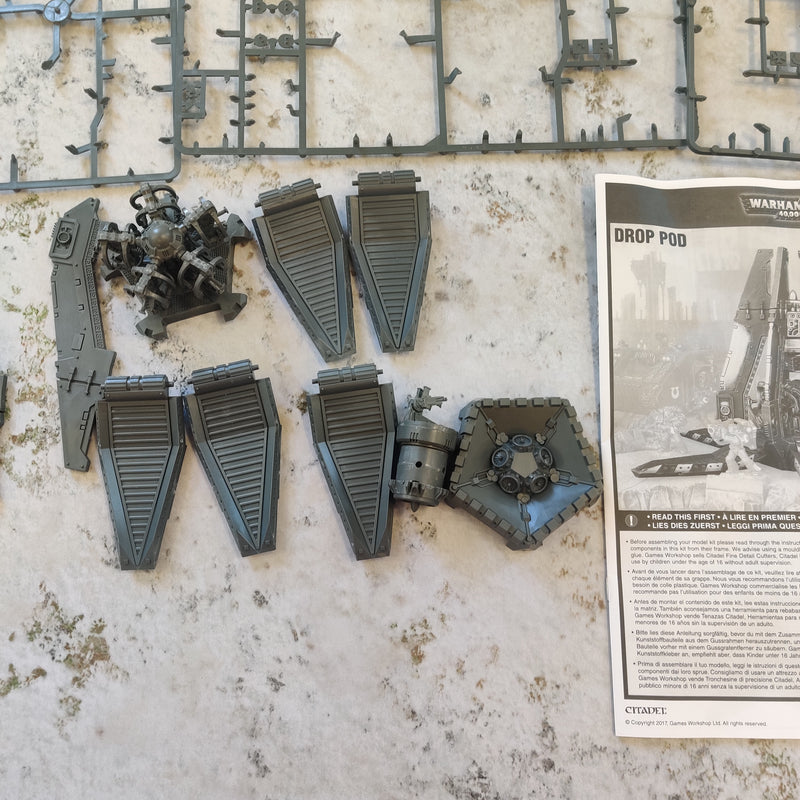 Warhammer 40k Space Marines Drop Pod - Part assembled AV063