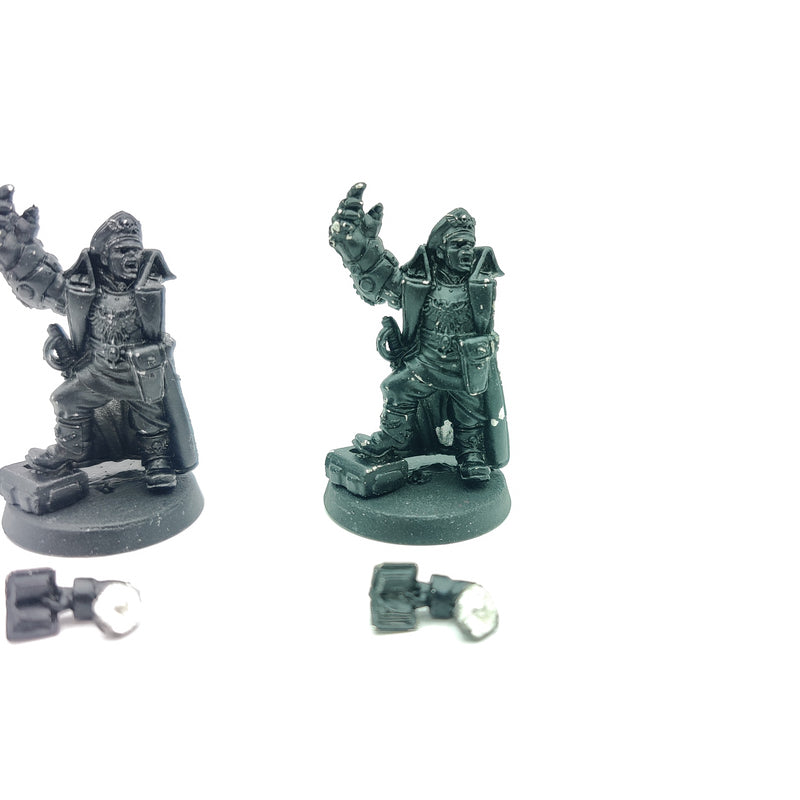 Warhammer 40k Astra Militarum Commissar with Powerfist x2 Metal BC160