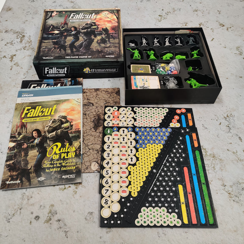 Fallout Wasteland Warfare Starter set and RPG book AY331