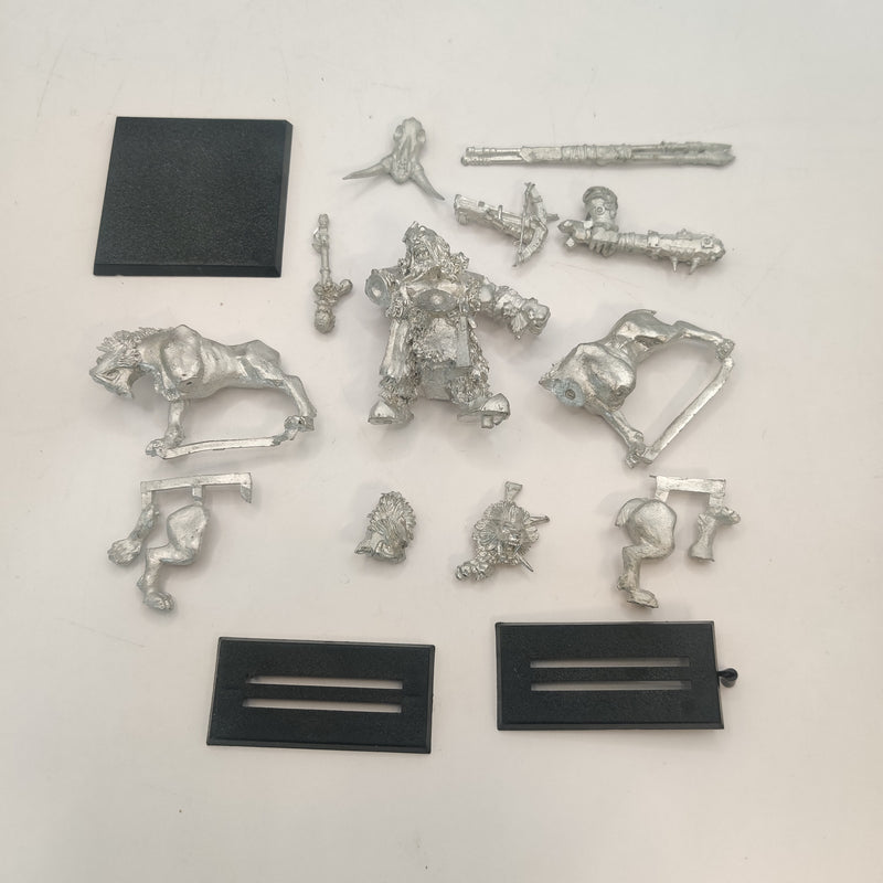 Warhammer Fantasy Ogre Kingdoms Hunter and Sabretusks Metal OOP AI068