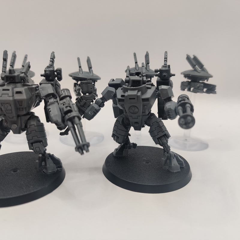 Warhammer 40k T'au Empire XV8 Crisis Battlesuit Team AI258