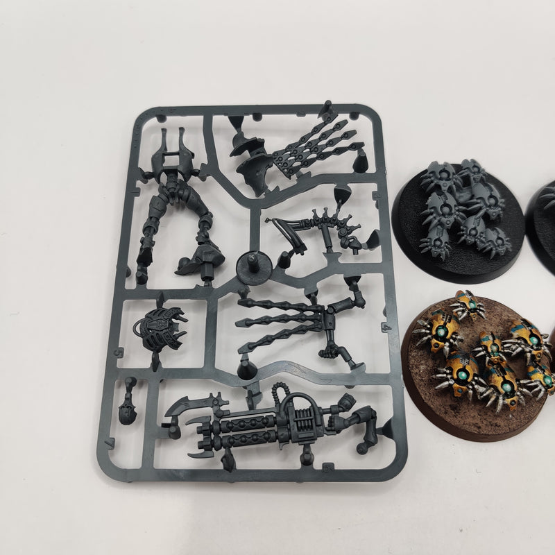 Warhammer 40k Necrons Royal Warden and Scarab Swarms BA147