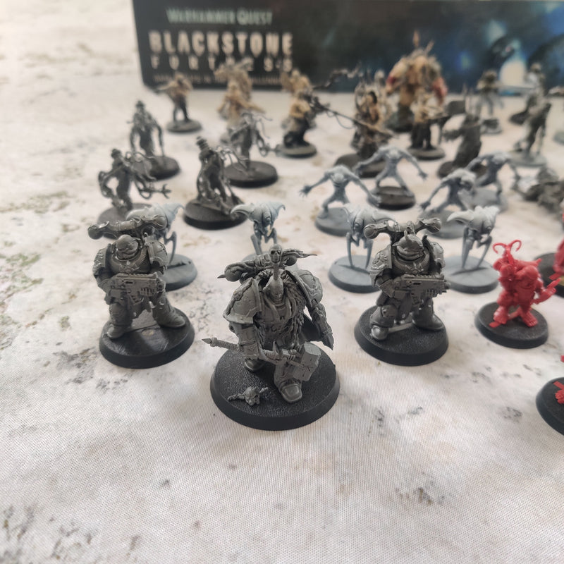 Warhammer 40k Blackstone Fortress with Traitor Command AV124