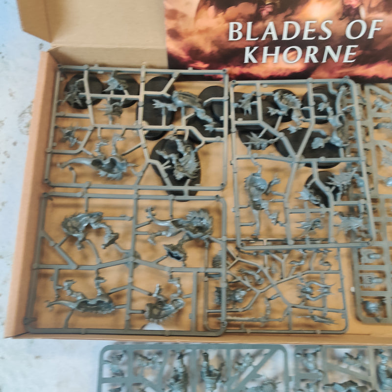 Age of Sigmar Mortal Realms Premium Kit 4 Blades of Khorne BD004