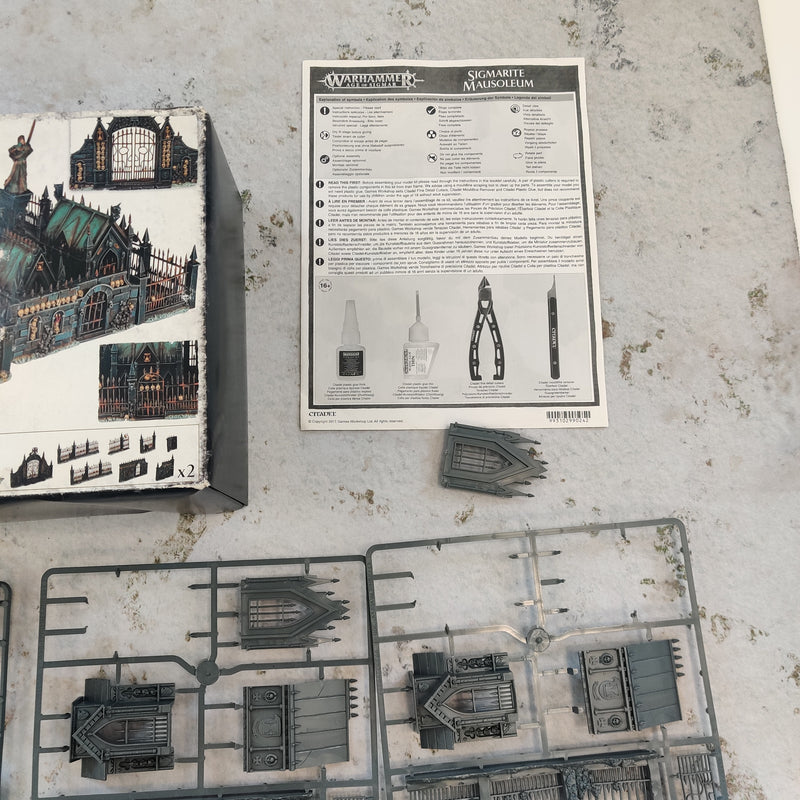 Age of Sigmar Sigmarite Mausoleum - 8 sprues - missing 2 parts AV148