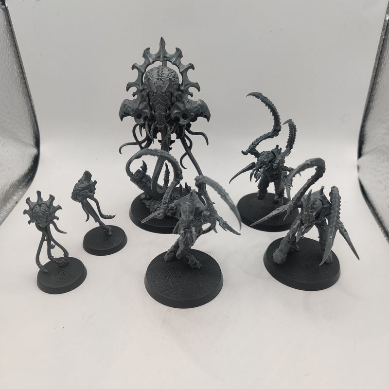 Warhammer 40k Tyranids Neurotyrant and Von Ryans Leapers AF035-0326