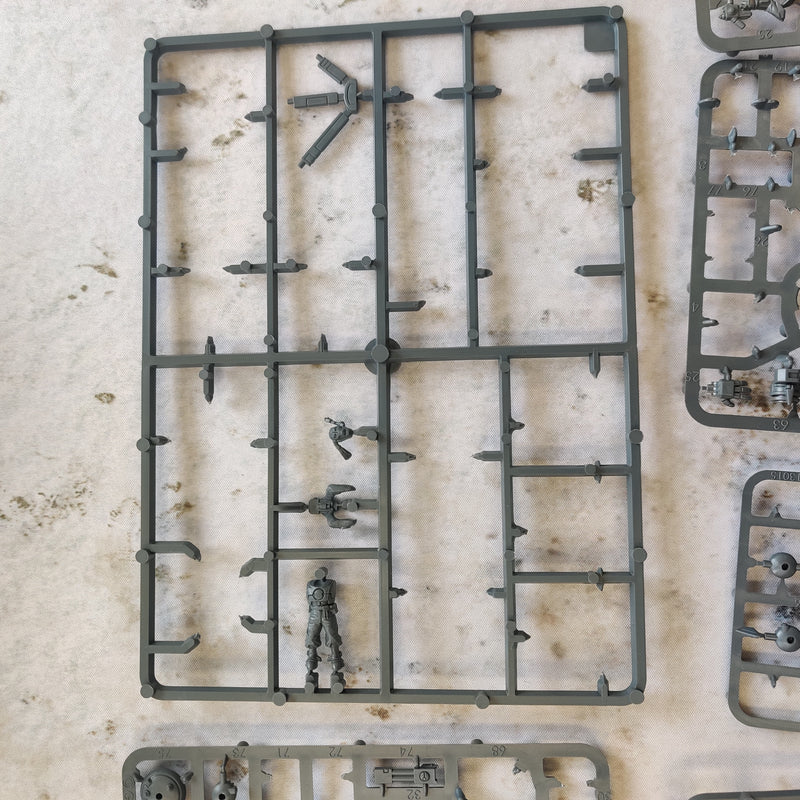 Warhammer 40k Tau Empire Bits on Sprue AV178