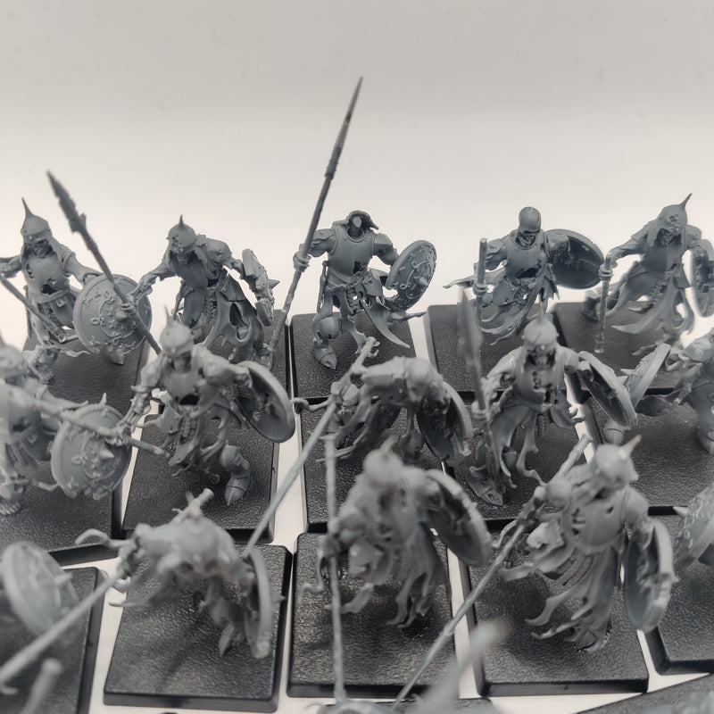 Warhammer the Old World Vampire Counts Deathrattle Skeletons / Soulblight Gravelords AT134