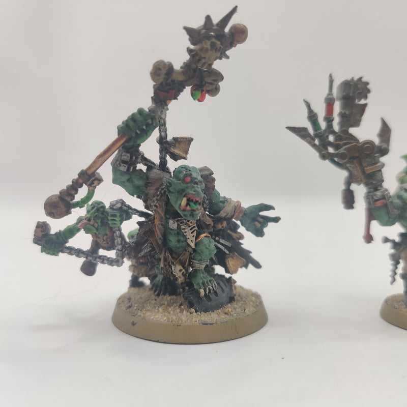 Warhammer 40k Ork Wierdboy and Painboy - Painted AD021