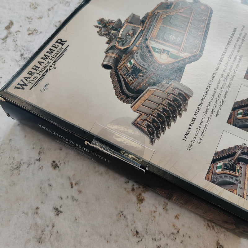 Horus Heresy Solar Auxilia Leman Russ Assault Tank - Damaged Box AV175