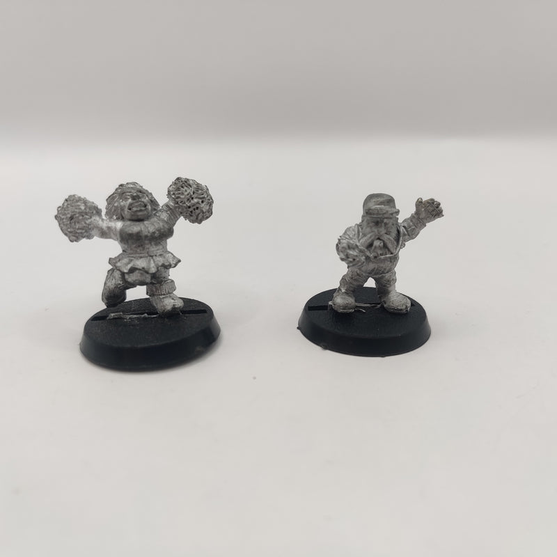 Blood Bowl 2nd Edition Dwarf Cheerleader and Ref AE003