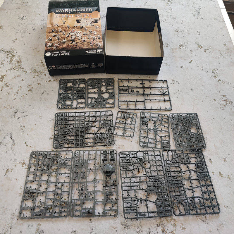 Warhammer 40k Tau Empire Bits on Sprue AV178