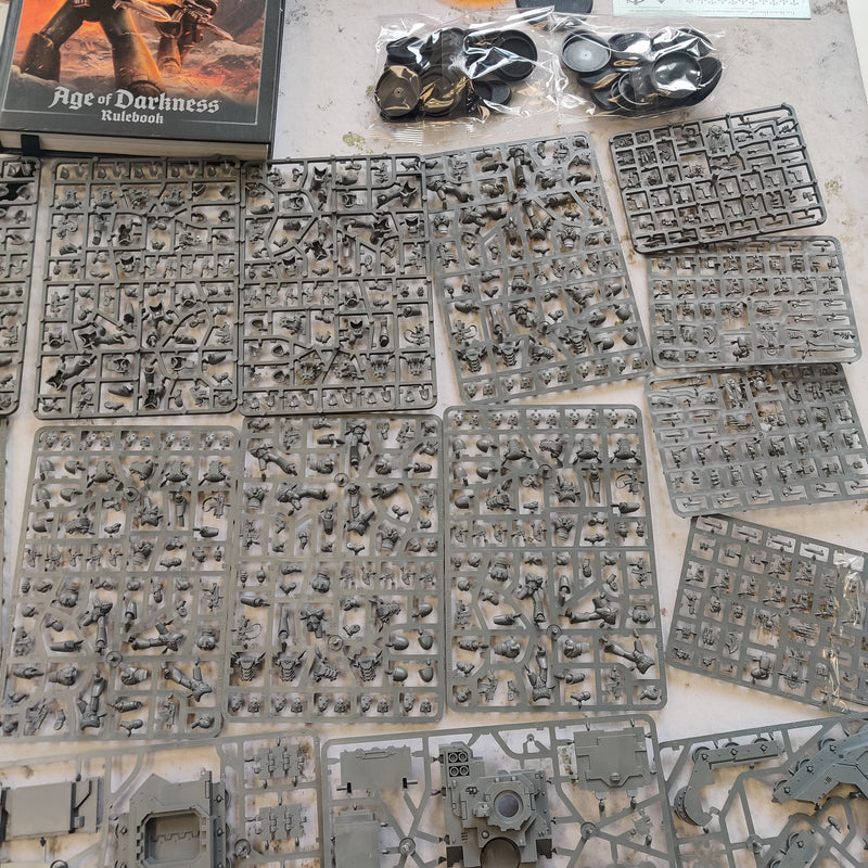 Horus Heresy Age of Darkness Box Set AV182