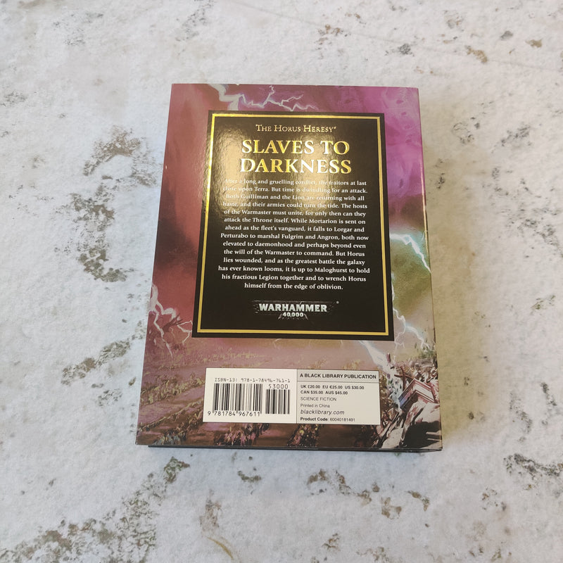 The Horus Heresy Slaves to Darkness - Hardback BG021