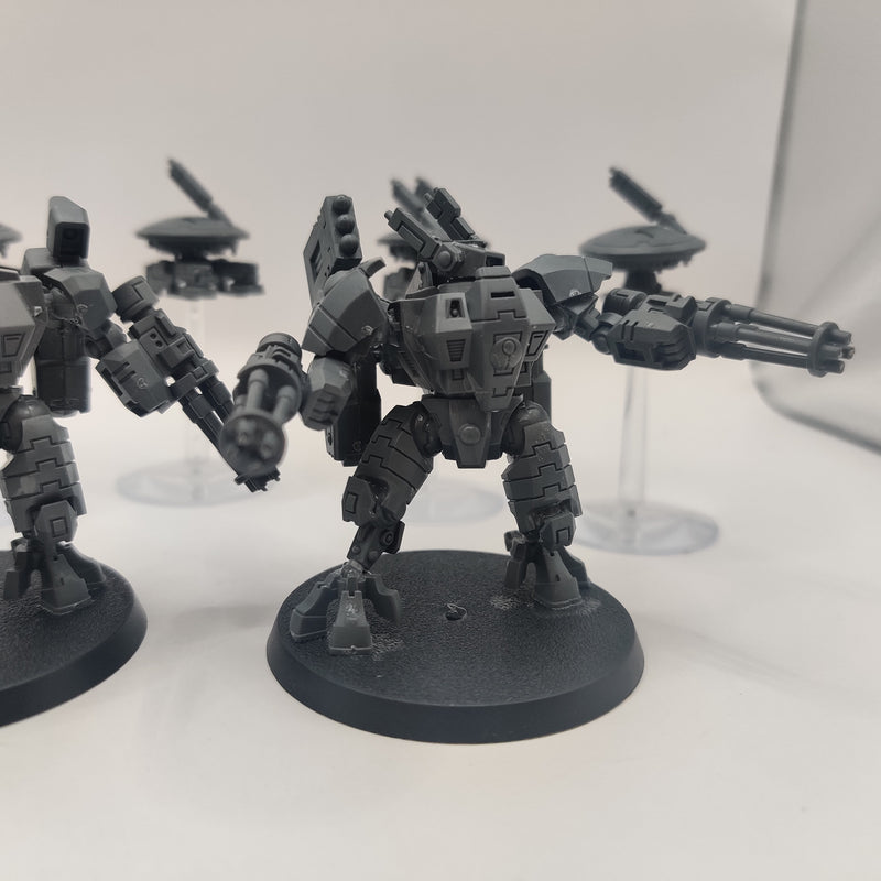 Warhammer 40k T'au Empire XV8 Crisis Battlesuit Team AD029