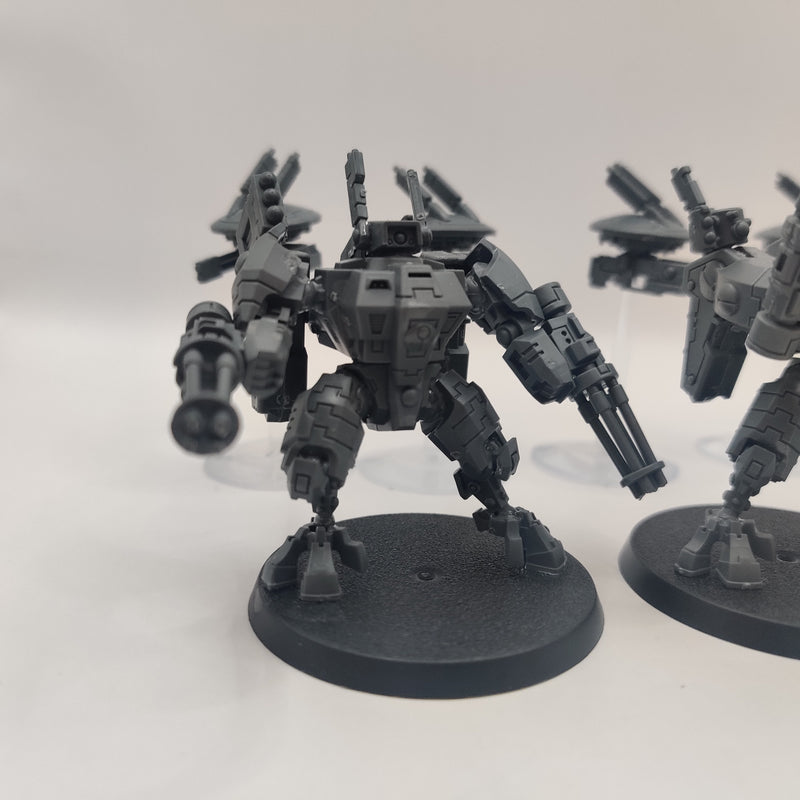 Warhammer 40k T'au Empire XV8 Crisis Battlesuit Team AD029