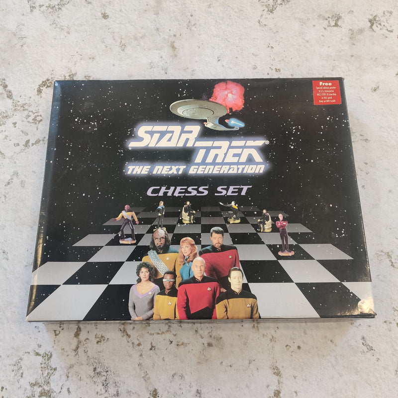 Star Trek: The Next Generation Chess Set 1999 AY223