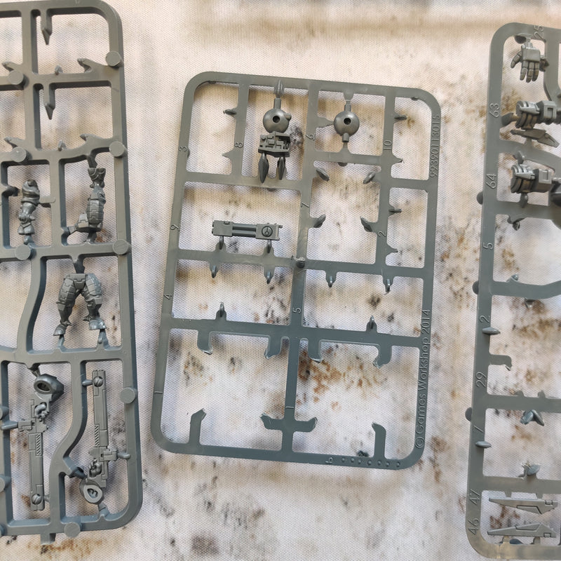 Warhammer 40k Tau Empire Bits on Sprue AV178