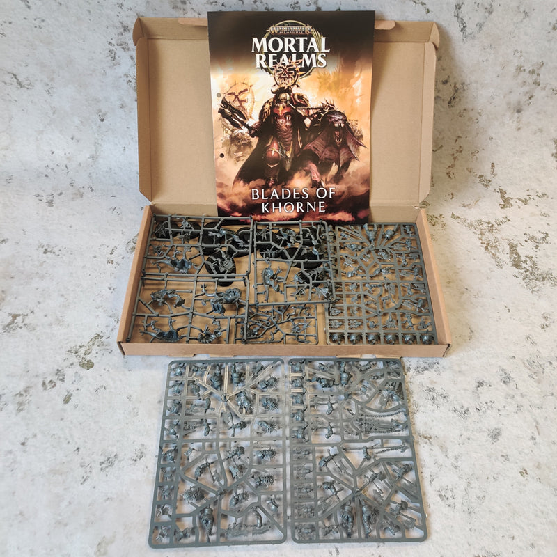 Age of Sigmar Mortal Realms Premium Kit 4 Blades of Khorne BD004