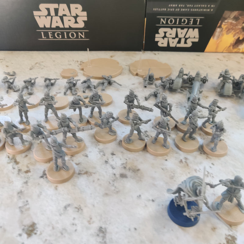 Star Wars Legion Clone Wars Clone Half x2 with Dice and Cards AY224