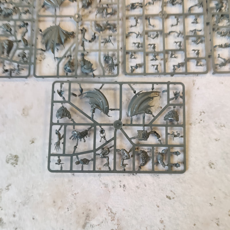 Age of Sigmar Mortal Realms Premium Kit 1 Flesh-Eater Courts Sprues only BD002