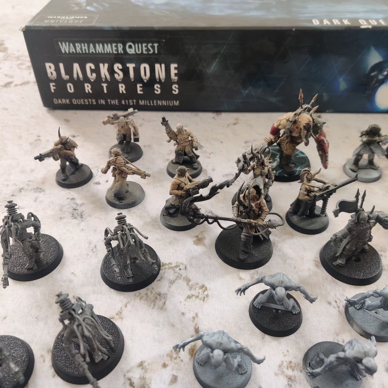 Warhammer 40k Blackstone Fortress with Traitor Command AV124