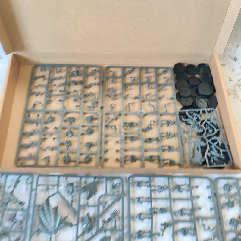 Age of Sigmar Mortal Realms Premium Kit 1 Flesh-Eater Courts Sprues only BD002