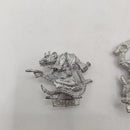 Warhammer Fantasy Skaven Packmaster and Standard Bearer AZ153