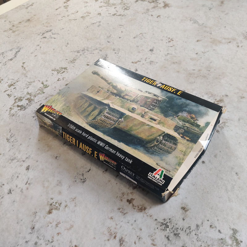 Bolt Action Tiger 1 Ausf. E - Incomplete AY158