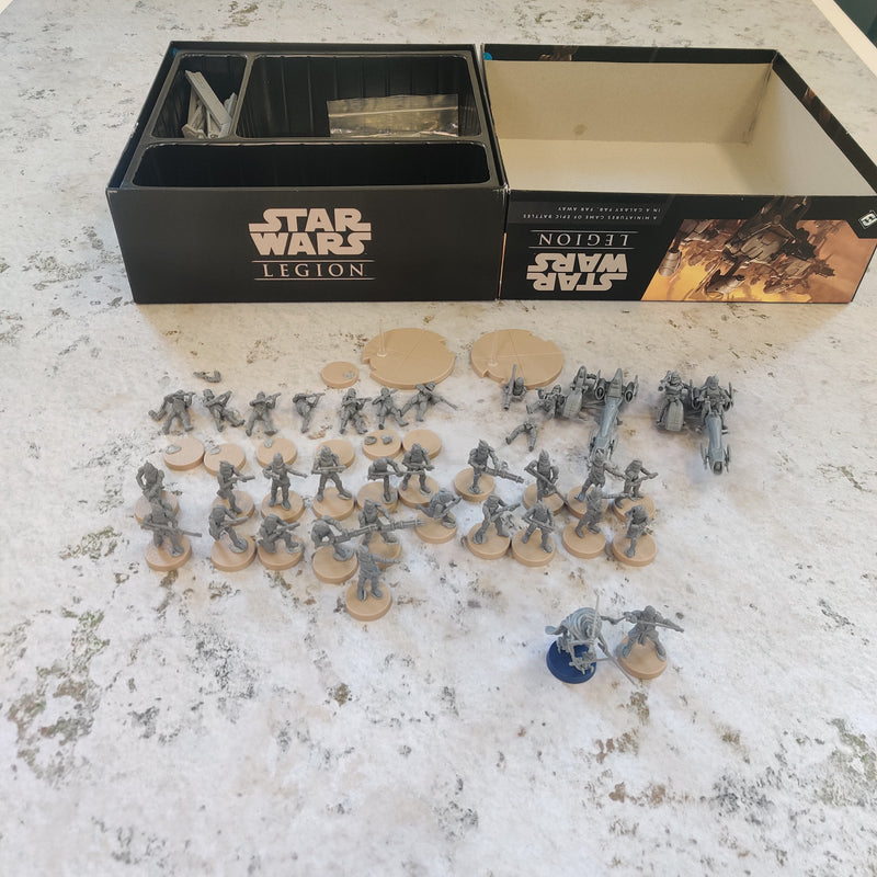 Star Wars Legion Clone Wars Clone Half x2 with Dice and Cards AY224