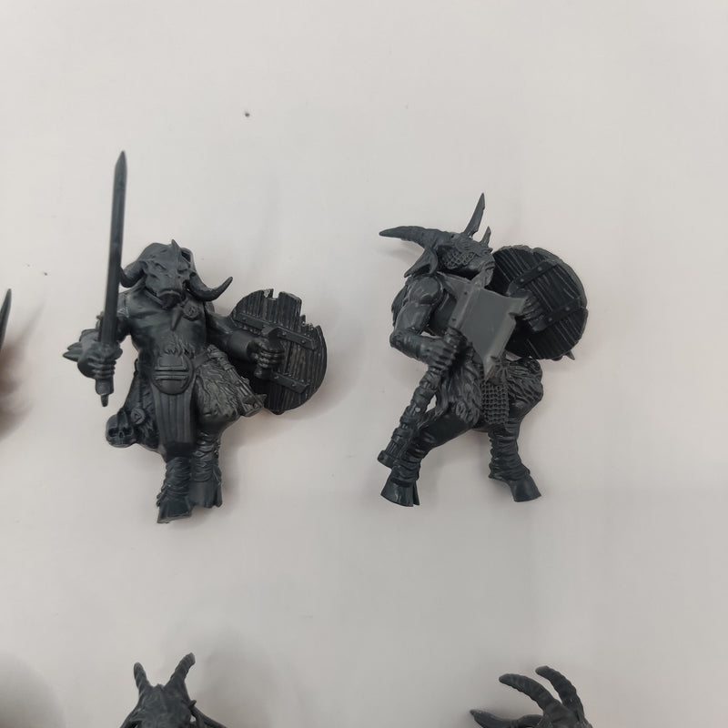 Warhammer The Old World Beastmen Gors x10 AD034