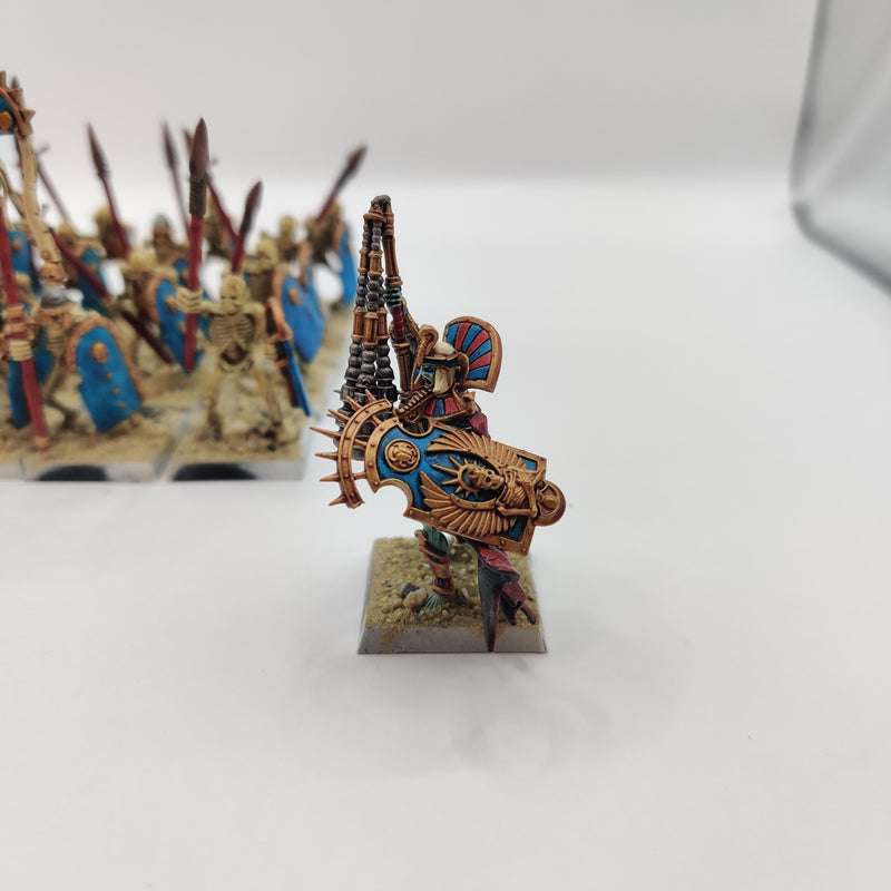 Tomb Kings of Khemri Skeleton Warriors and Tomb King - Painted AT098