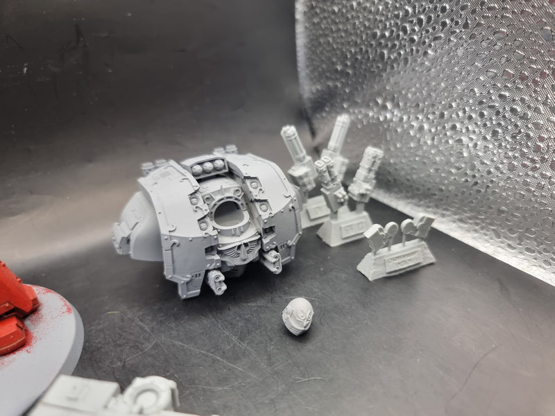 Warhammer 40k: Adpetus Astartes Blood Angels Leviathan Dreadnought with Storm Cannons (AI022)